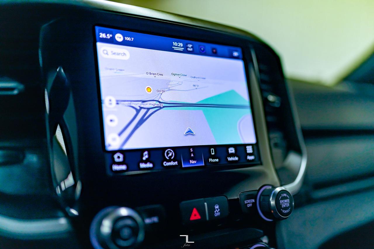 2022 Ram 3500 4x4 Crew Cab Big Horn Longbox Diesel AISIN Nav BCam Red Deer AB