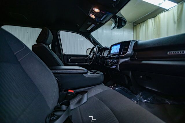 2022 Ram 3500 4x4 Crew Cab Big Horn Longbox Diesel AISIN Nav BCam Red Deer AB