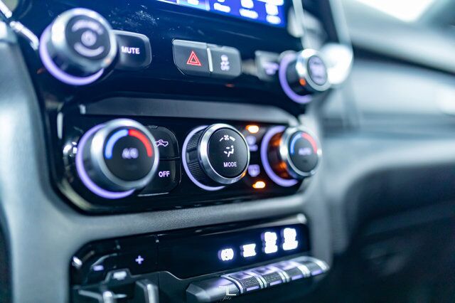 2022 Ram 3500 4x4 Crew Cab Big Horn Longbox Diesel AISIN Nav BCam Red Deer AB