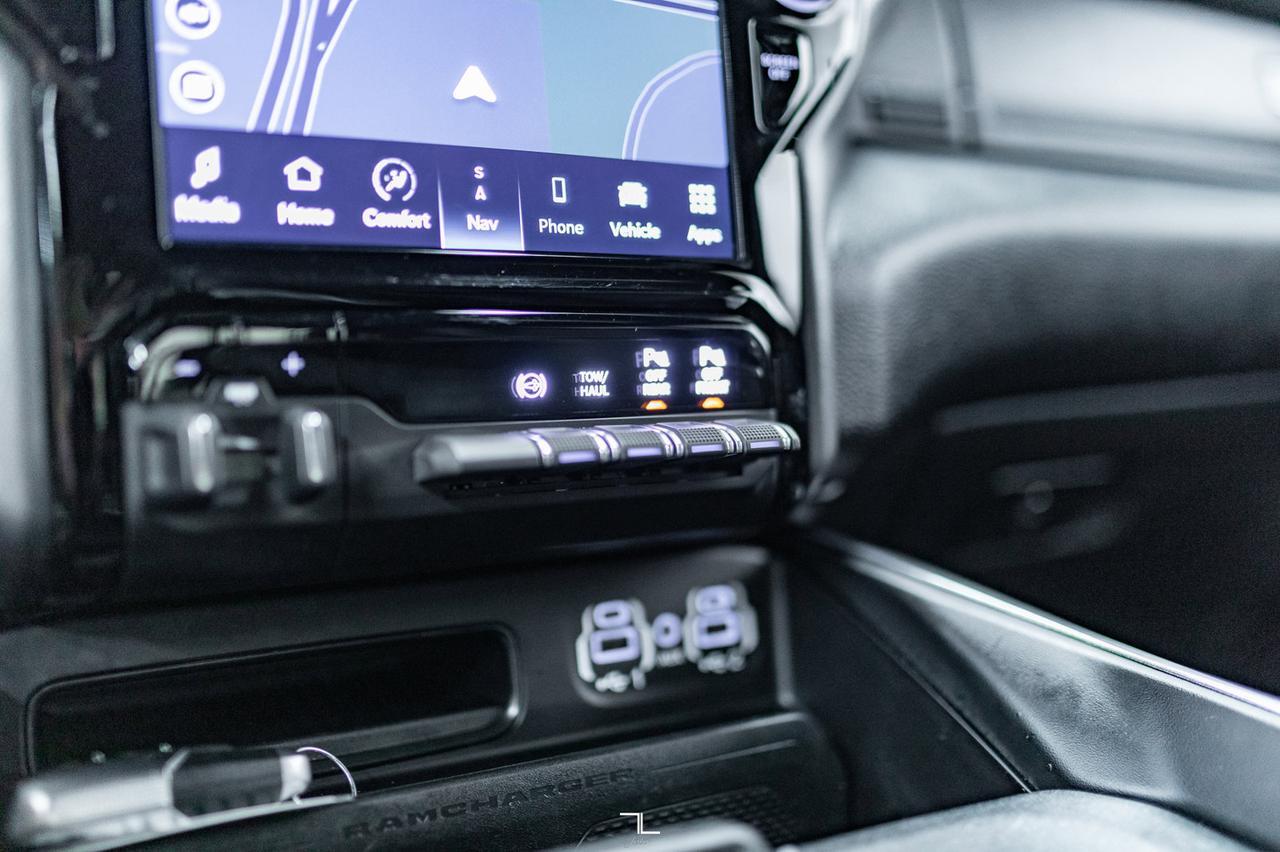 2022 Ram 3500 4x4 Crew Cab Laramie Diesel Leather Nav BCam Red Deer AB