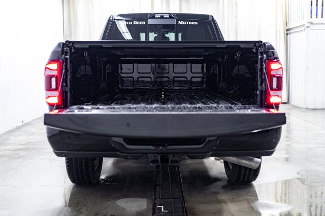 2022 Ram 3500 4x4 Crew Cab Laramie Diesel Leather Nav BCam Red Deer AB