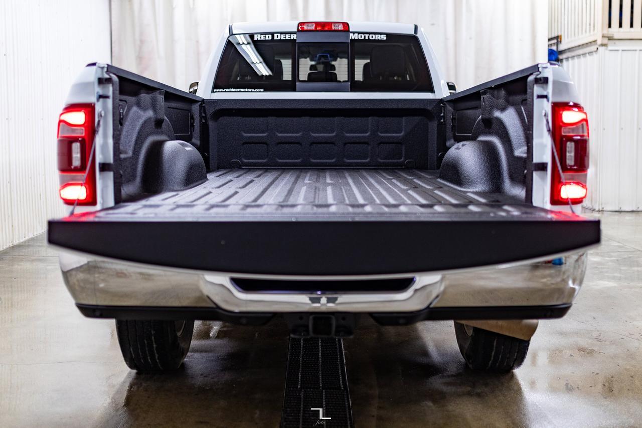 2022 Ram 3500 4x4 Crew Cab Laramie Longbox Diesel AISIN Leather Nav Red Deer AB