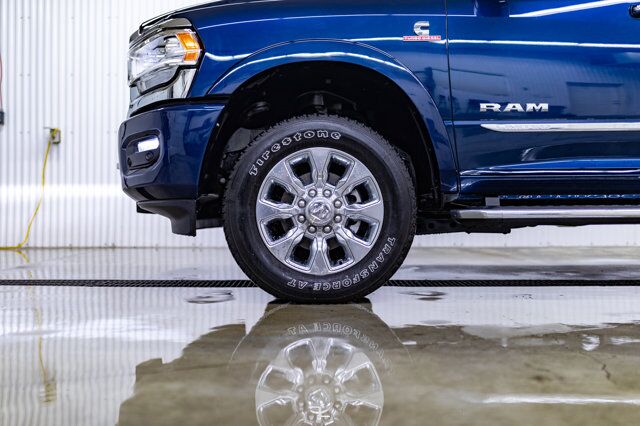 2022 Ram 3500 4x4 Crew Cab Limited Diesel AISIN Leather Roof Nav Red Deer AB