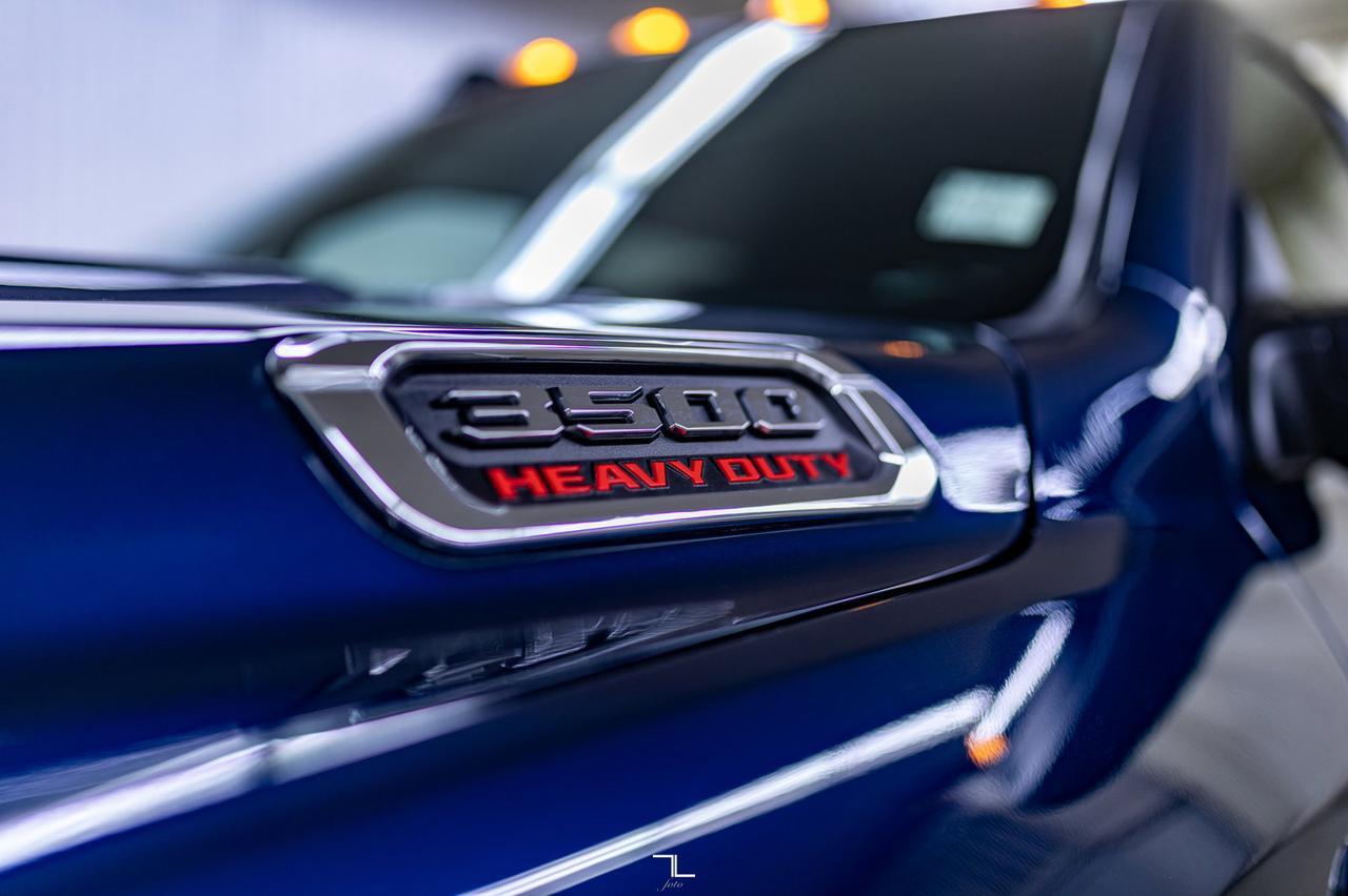 2022 Ram 3500 4x4 Crew Cab Limited Diesel AISIN Leather Roof Nav Red Deer AB