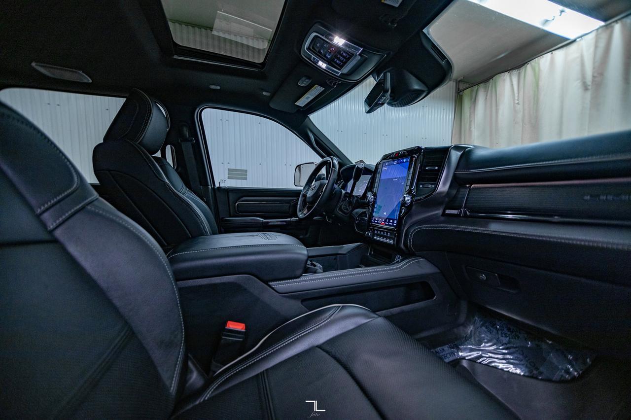 2022 Ram 3500 4x4 Crew Cab Limited Diesel AISIN Leather Roof Nav Red Deer AB