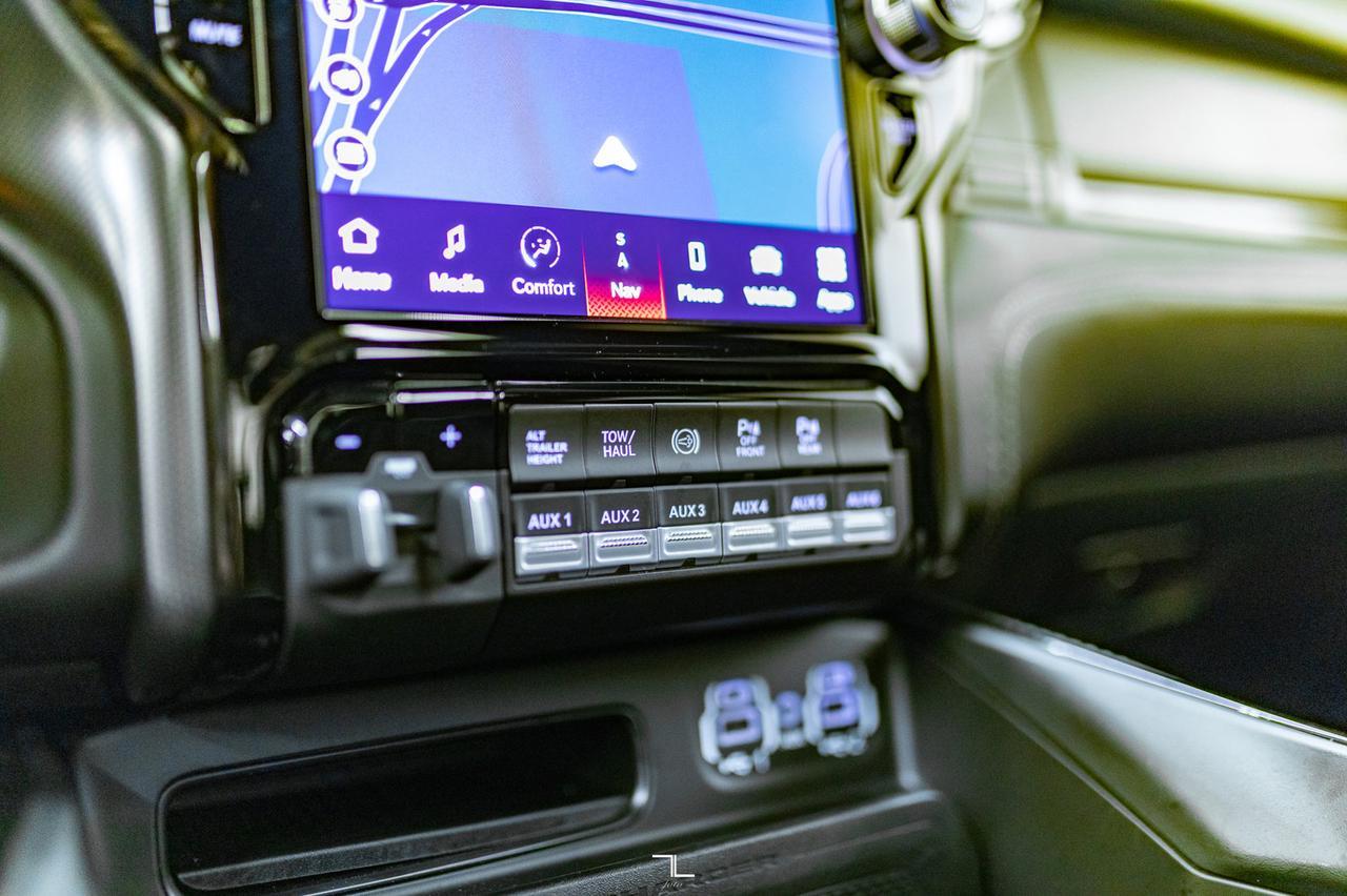 2022 Ram 3500 4x4 Crew Cab Limited Diesel AISIN Leather Roof Nav Red Deer AB