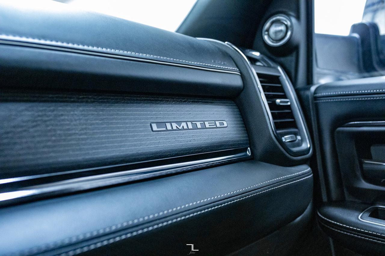 2022 Ram 3500 4x4 Crew Cab Limited Diesel AISIN Leather Roof Nav Red Deer AB