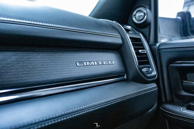 2022 Ram 3500 4x4 Crew Cab Limited Diesel AISIN Leather Roof Nav Red Deer AB