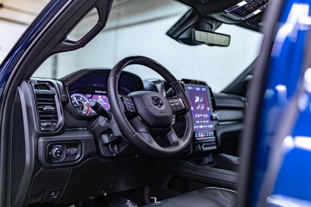 2022 Ram 3500 4x4 Crew Cab Limited Diesel AISIN Leather Roof Nav Red Deer AB