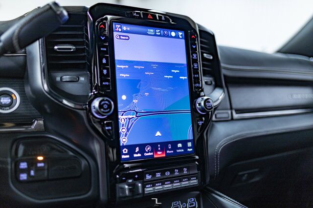 2022 Ram 3500 4x4 Crew Cab Limited Diesel AISIN Leather Roof Nav Red Deer AB