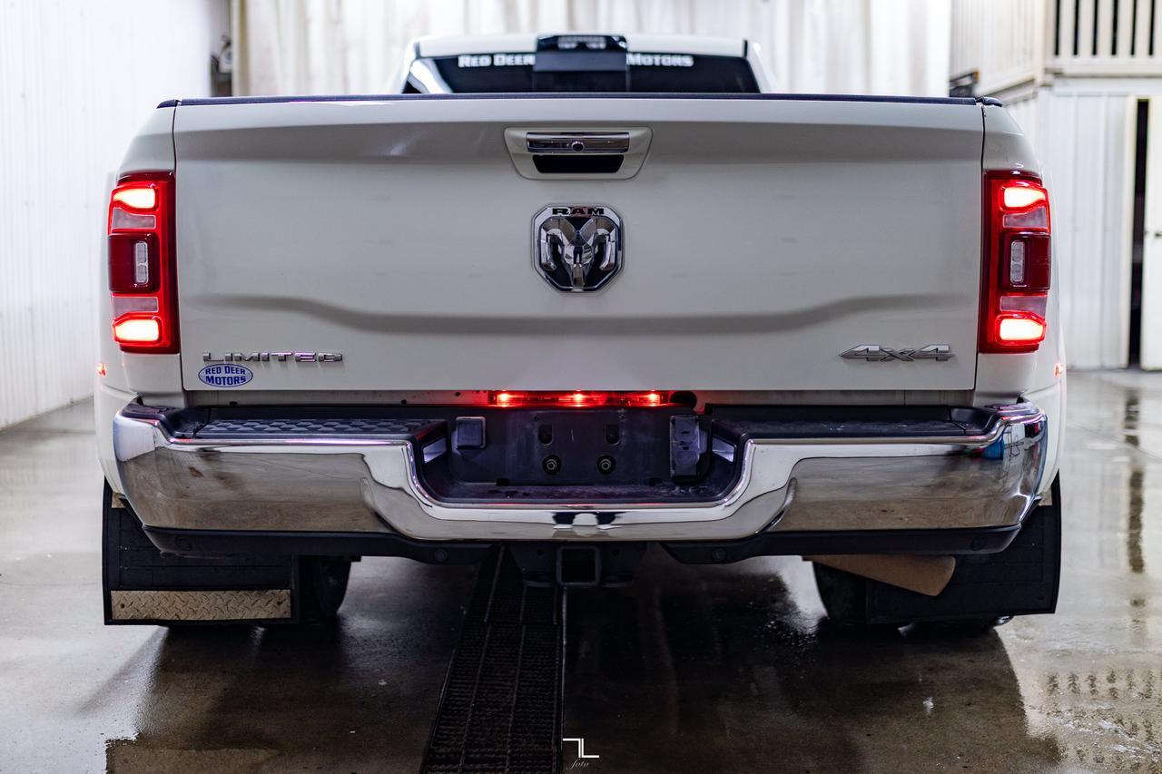 2022 Ram 3500 4x4 Crew Cab Limited Dually Diesel AISIN Leather Nav Red Deer AB