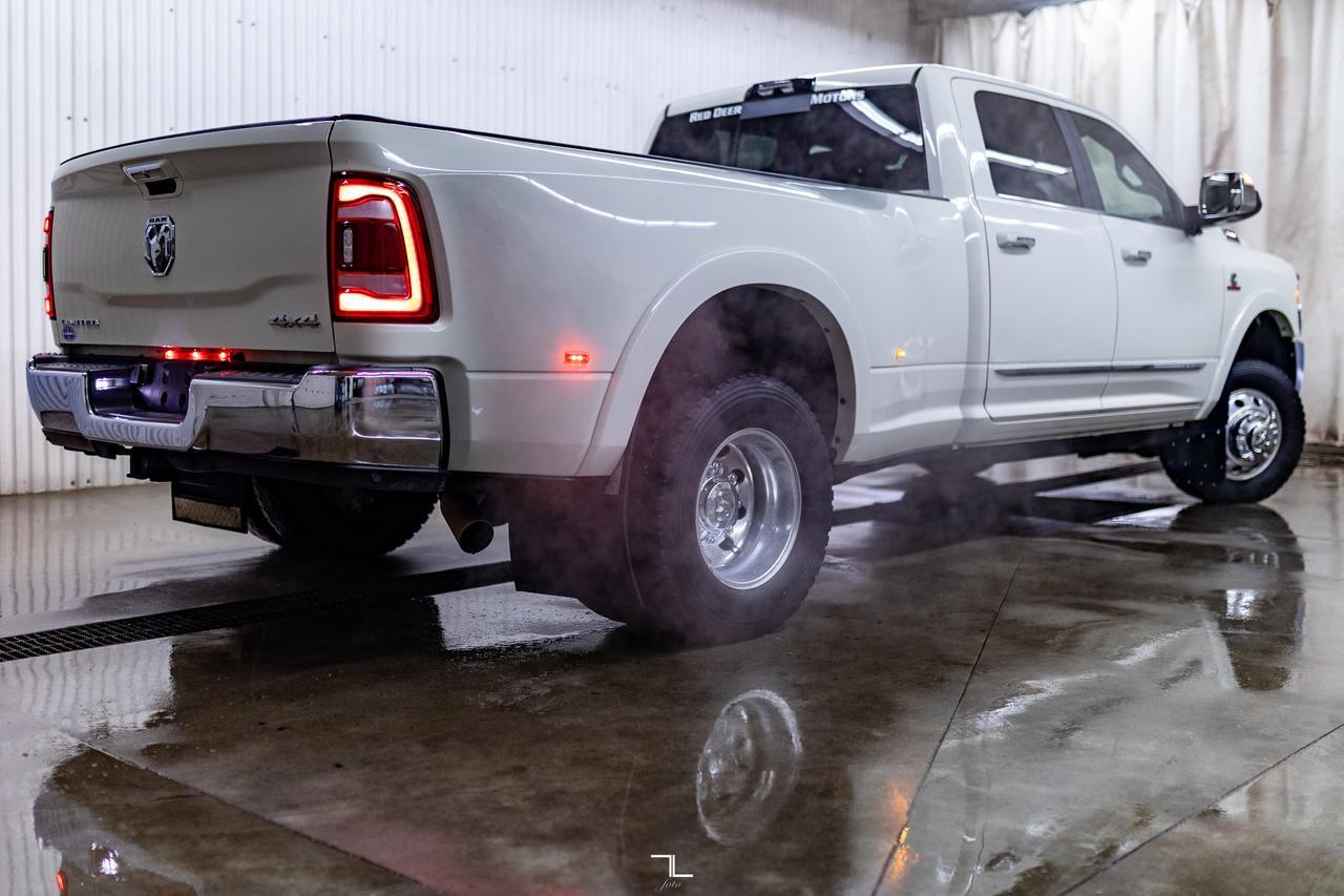 2022 Ram 3500 4x4 Crew Cab Limited Dually Diesel AISIN Leather Nav Red Deer AB