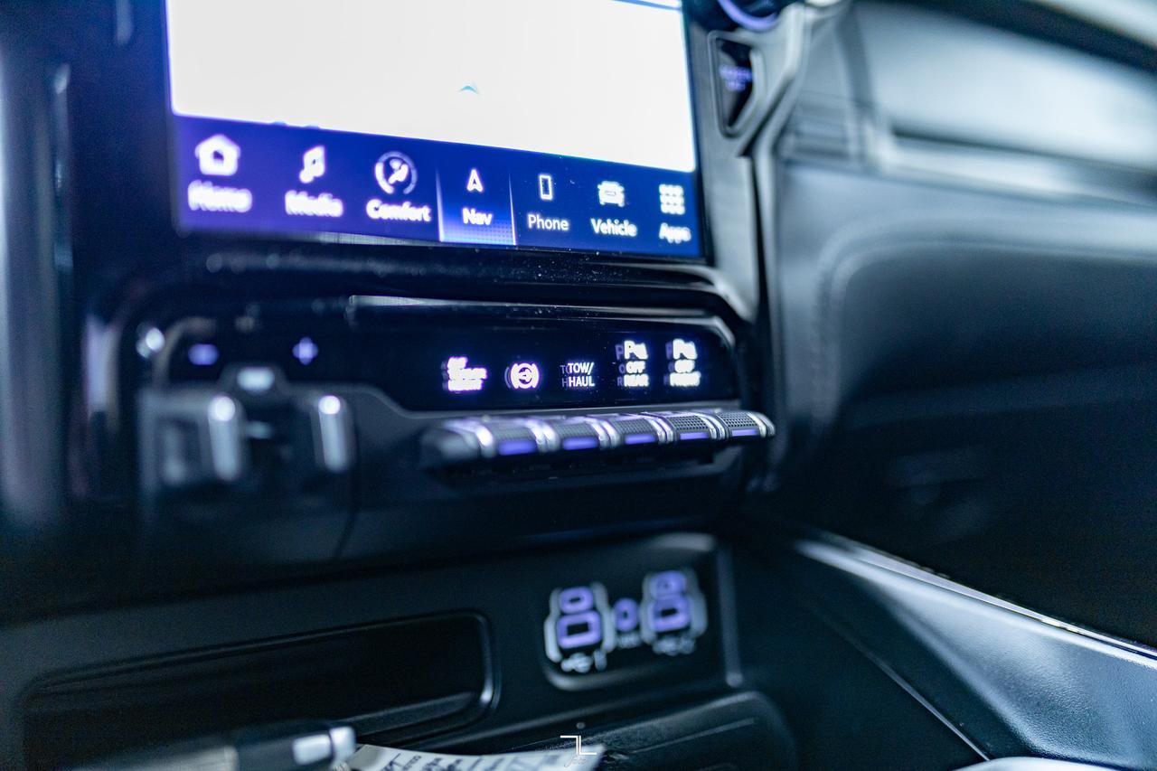 2022 Ram 3500 4x4 Crew Cab Limited Dually Diesel AISIN Leather Nav Red Deer AB