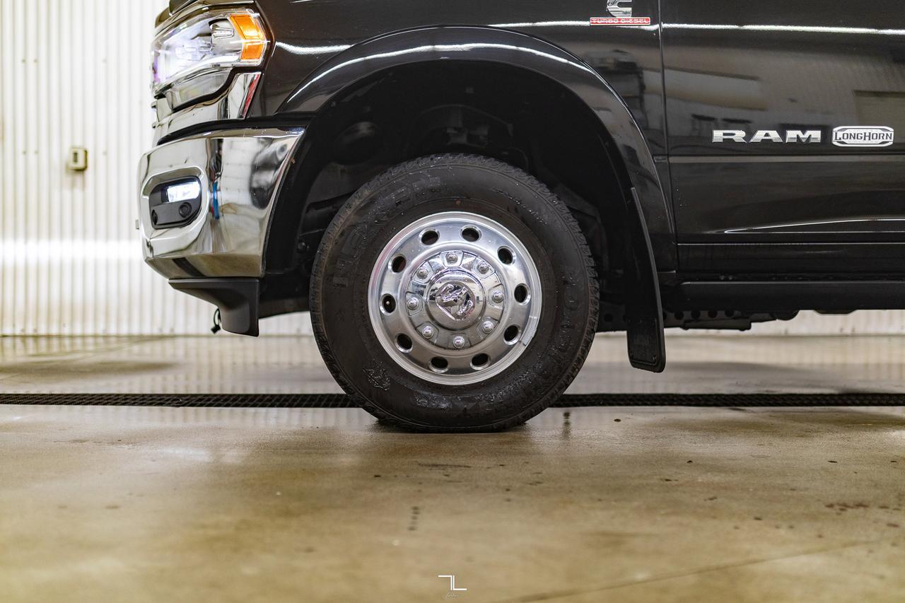 2022 Ram 3500 4x4 Crew Cab Limited Longhorn Dually Diesel Leather Nav BCam Red Deer AB