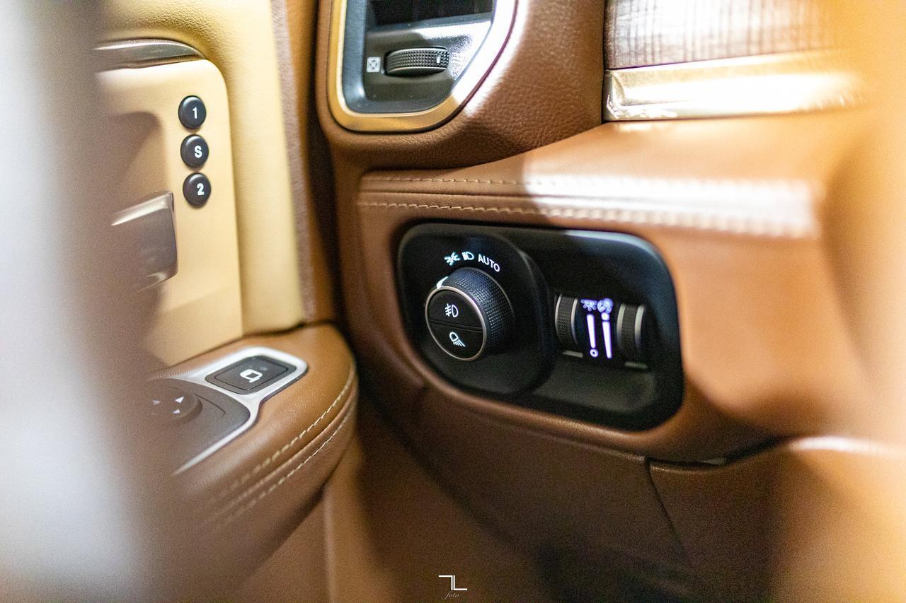 2022 Ram 3500 4x4 Crew Cab Limited Longhorn Dually Diesel Leather Nav BCam Red Deer AB