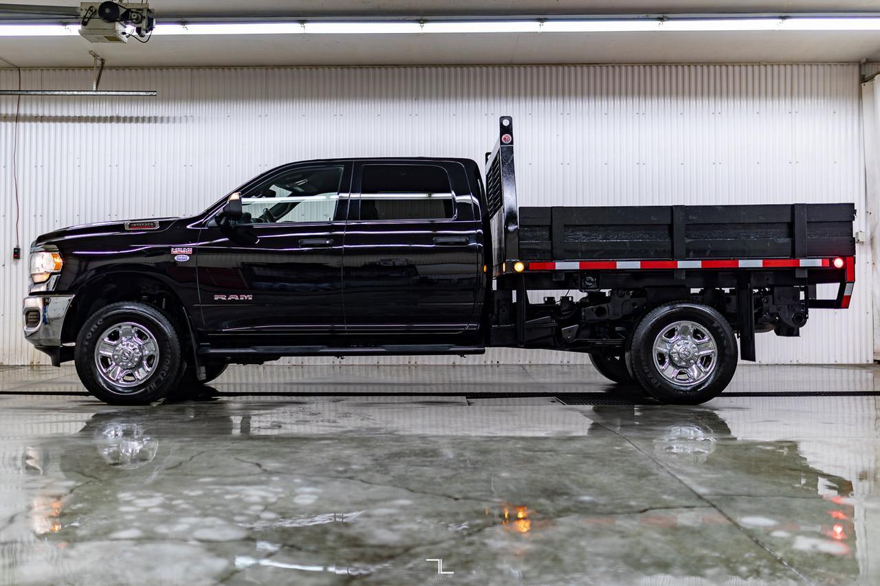 2022 Ram 3500 4x4 Crew Cab Tradesman Deck HEMI BCam Red Deer AB