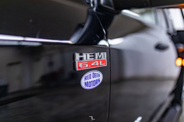 2022 Ram 3500 4x4 Crew Cab Tradesman Deck HEMI BCam Red Deer AB