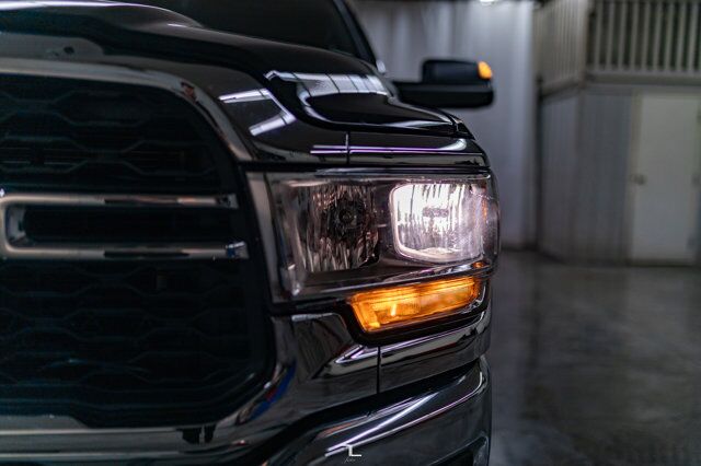 2022 Ram 3500 4x4 Crew Cab Tradesman Deck HEMI BCam Red Deer AB