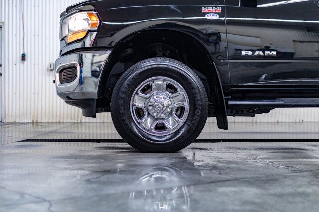 2022 Ram 3500 4x4 Crew Cab Tradesman Deck HEMI BCam Red Deer AB