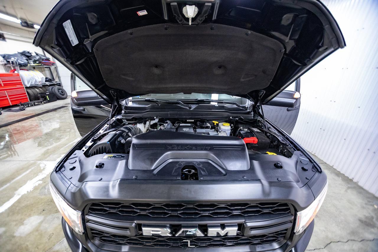2022 Ram 3500 4x4 Crew Cab Tradesman Diesel AISIN BCam Red Deer AB