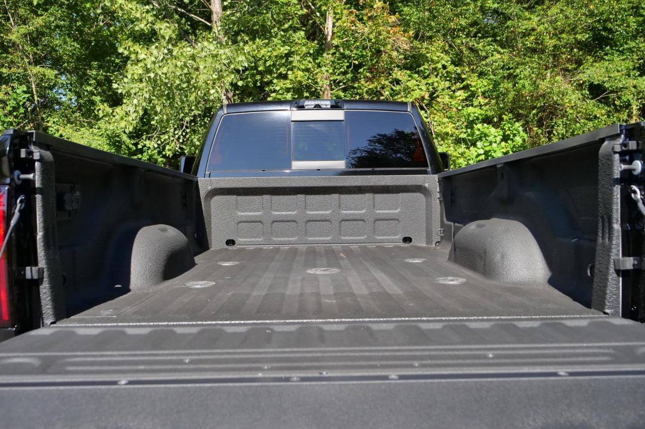 2022 Ram 3500 Big Horn 4X4 / Night Edition / Long Bed / HO Turbo Diesel! Lincolnton NC