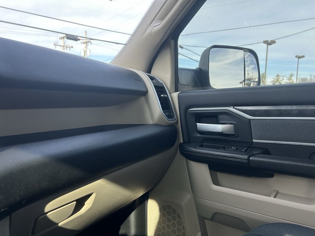 2022 Ram 3500 Big Horn Crestwood KY