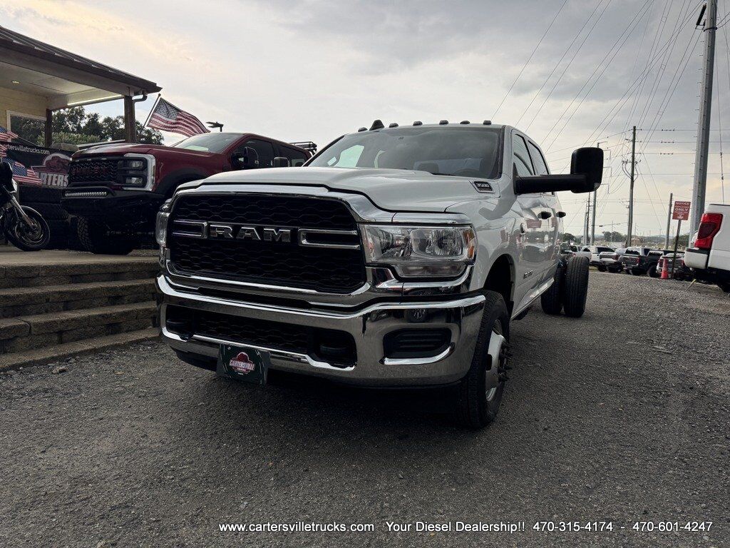 2022 Ram 3500 CAB/Chassis Tradesman 4X4 - DUALLY Cartersville GA