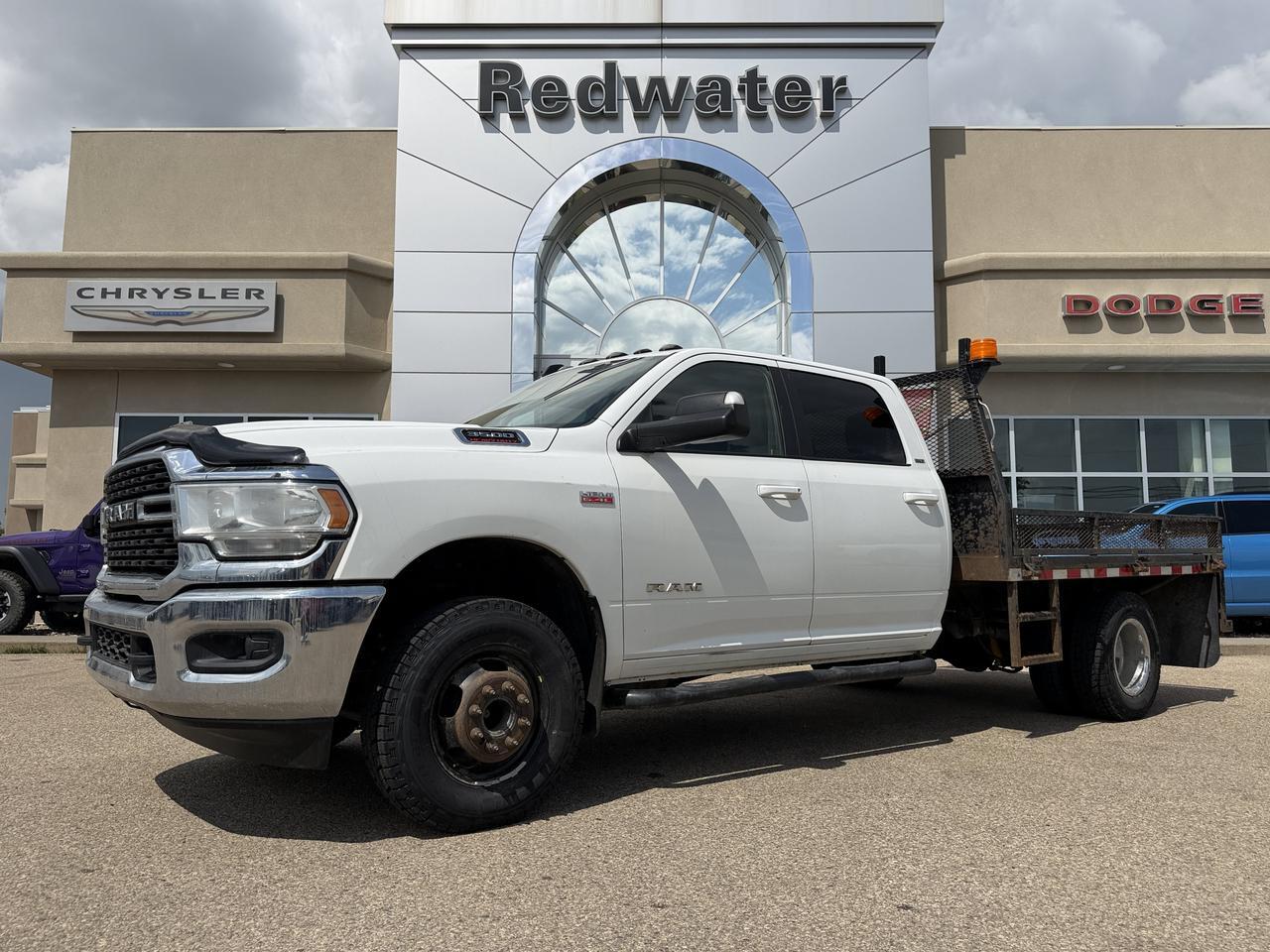 2022 Ram 3500 Chassis SLT | Commercial Cab & Chassis | 4x4 Heavy Duty | Trailer Tow Mirrors | Uconnect Bluetooth