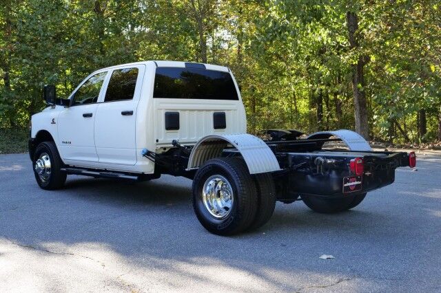2022 Ram 3500 Chassis Tradesman 4X4 / DRW / Turbo Diesel / AISIN / Max Tow PKG! High Point NC
