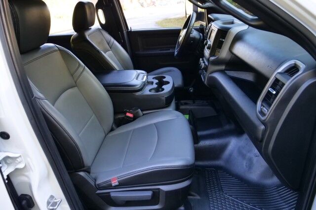 2022 Ram 3500 Chassis Tradesman 4X4 / DRW / Turbo Diesel / AISIN / Max Tow PKG! High Point NC