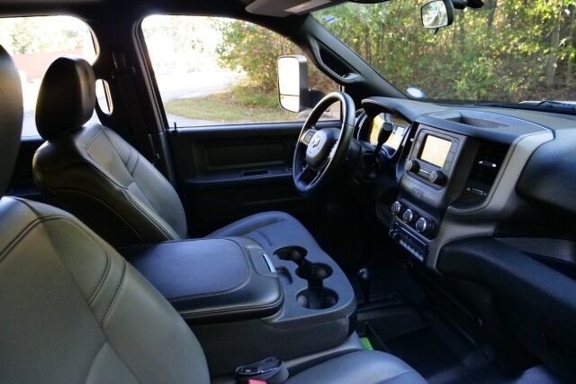 2022 Ram 3500 Chassis Tradesman 4X4 / DRW / Turbo Diesel / AISIN / Max Tow PKG! High Point NC
