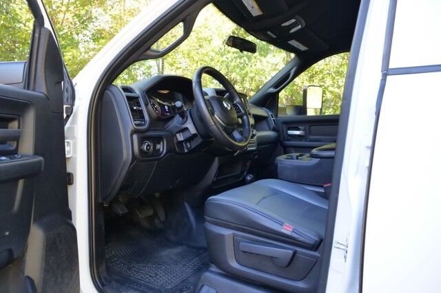 2022 Ram 3500 Chassis Tradesman 4X4 / DRW / Turbo Diesel / AISIN / Max Tow PKG! High Point NC
