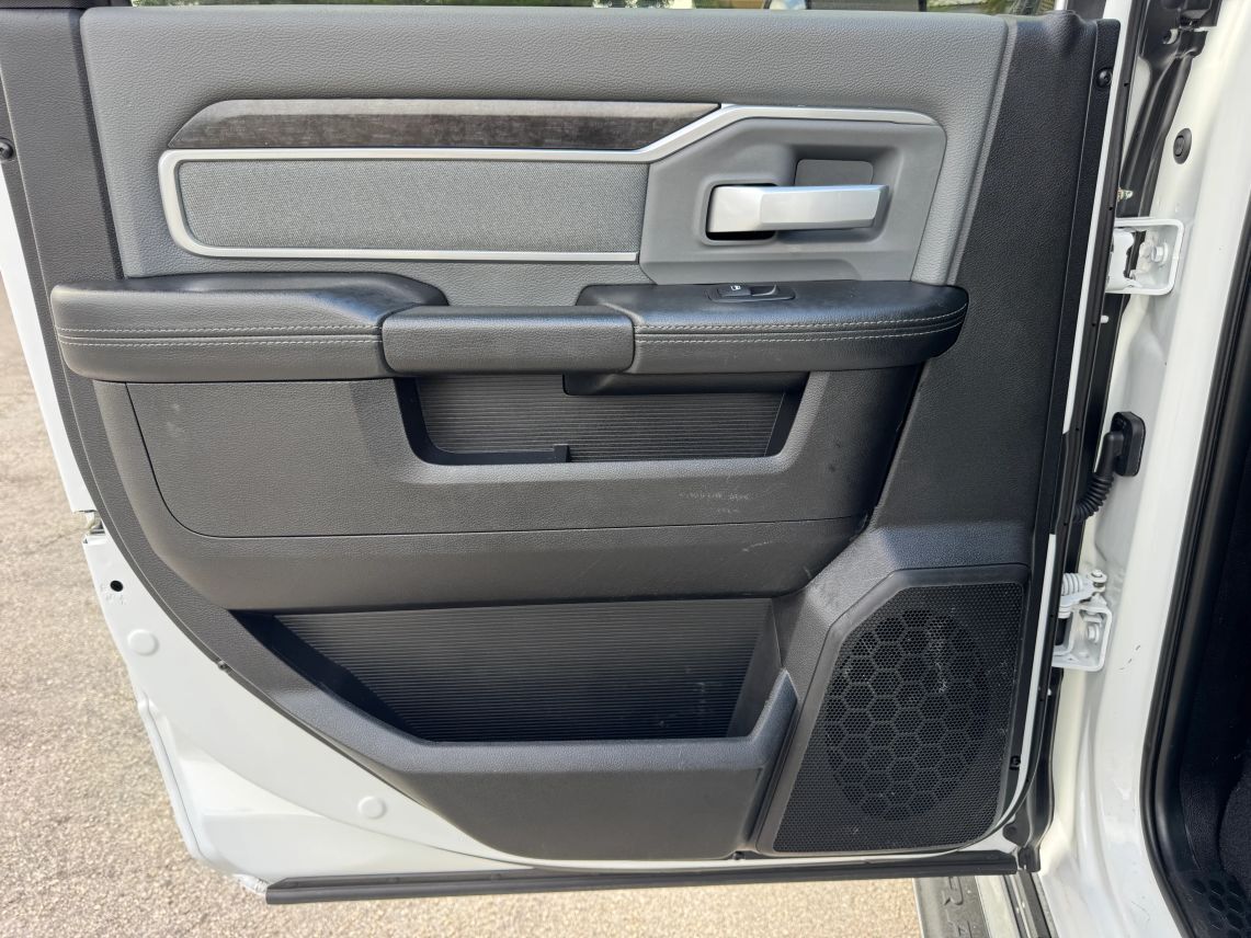2022 Ram 3500 Crew Cab Big Horn Pickup 4D 8 ft