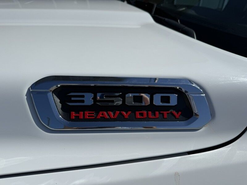 2022 Ram 3500 DRW 6.4L Hemi 4x4 Utility Tradesman Collinsville OK