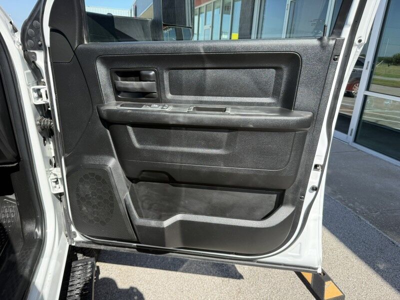2022 Ram 3500 DRW 6.4L Hemi 4x4 Utility Tradesman Collinsville OK