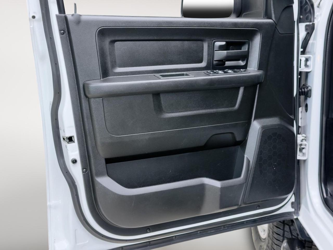 2022 Ram 3500 DRW Tradesman 6.7L Cummins Aisin 2WD Mansfield TX