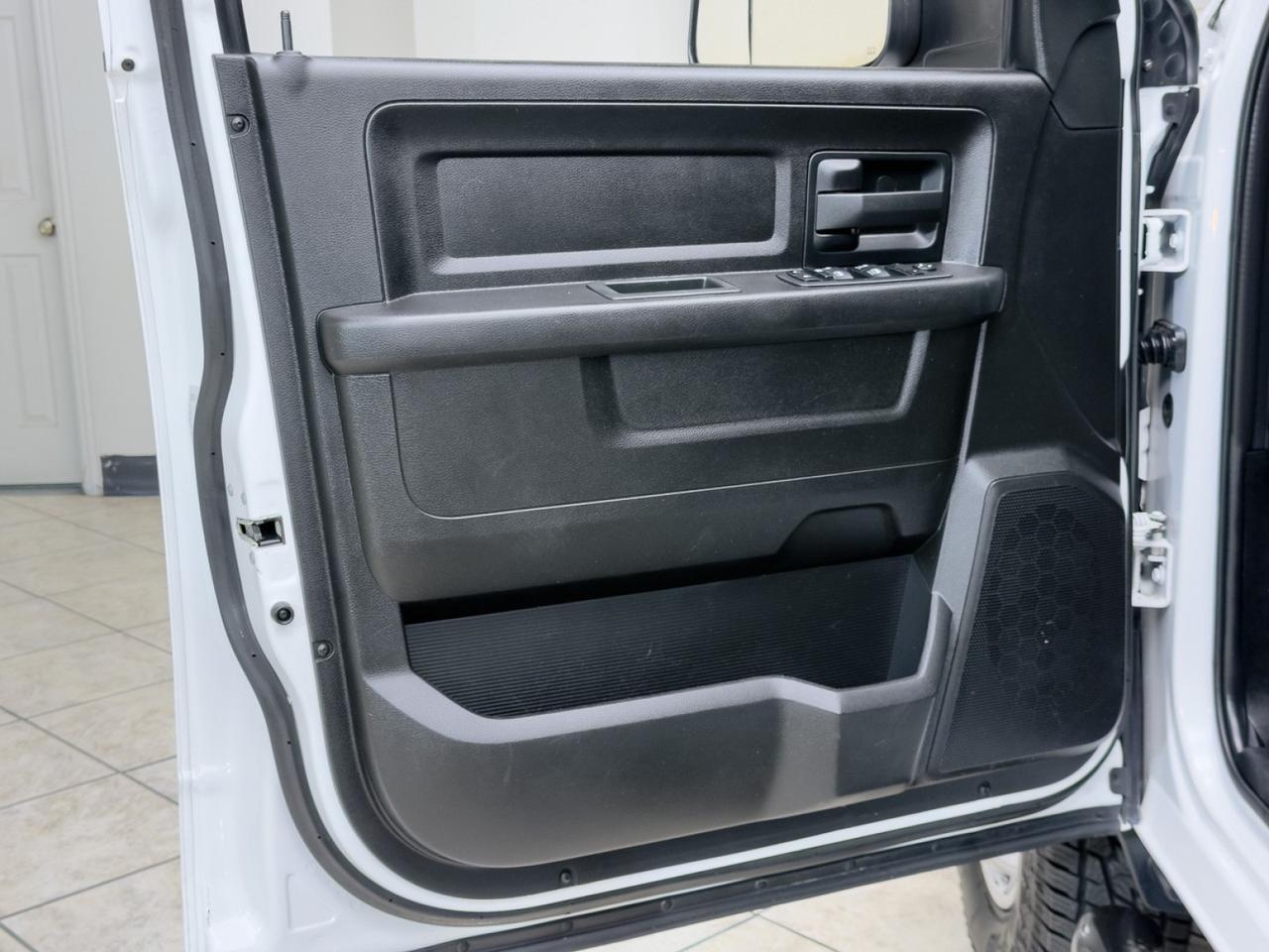 2022 Ram 3500 DRW Tradesman 6.7L Cummins Aisin 2WD Mansfield TX