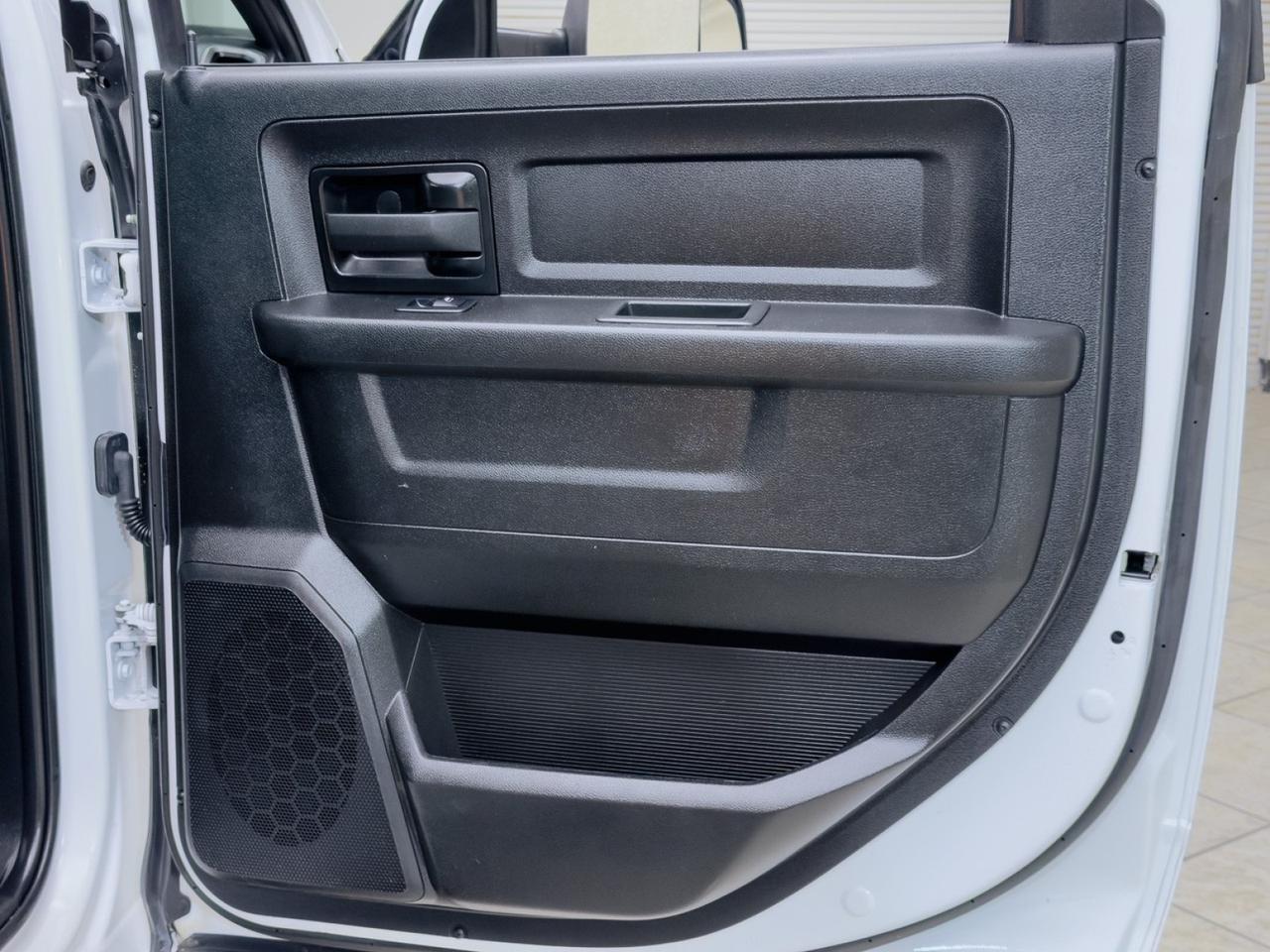 2022 Ram 3500 DRW Tradesman 6.7L Cummins Diesel Aisin 2WD Utility Bed Mansfield TX