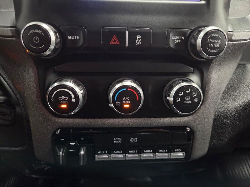 2022 Ram 3500 Flatbed 4WD Dually 6.7L Diesel AISIN Transmission NEW TIRES FREE WARRANTY Arlington TX