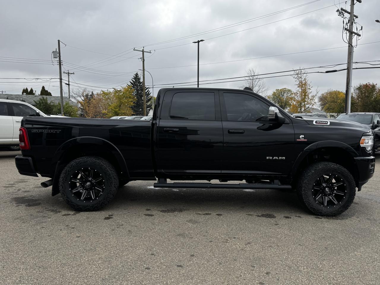 2022 Ram 3500 Laramie Crew Cab | Rig Ready Ram |  Low KMs | Cummins Diesel | Leather | Heated Vented Seats | NAV Redwater AB