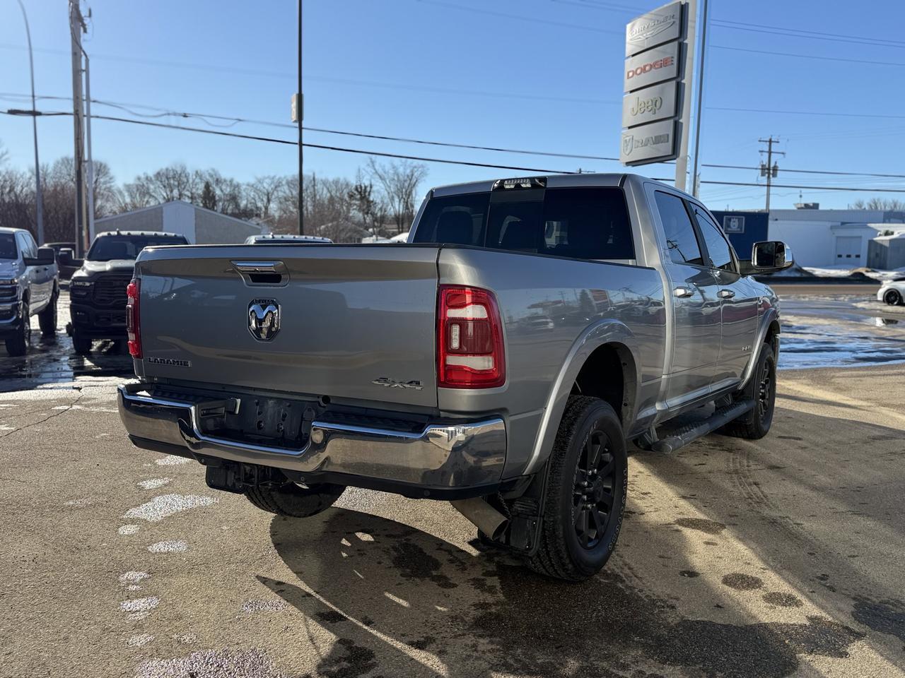 2022 Ram 3500 Laramie Crew Cab 4x4 | Cummins Diesel | Leather | NAV | Heated Vented Seats | Remote Start Redwater AB