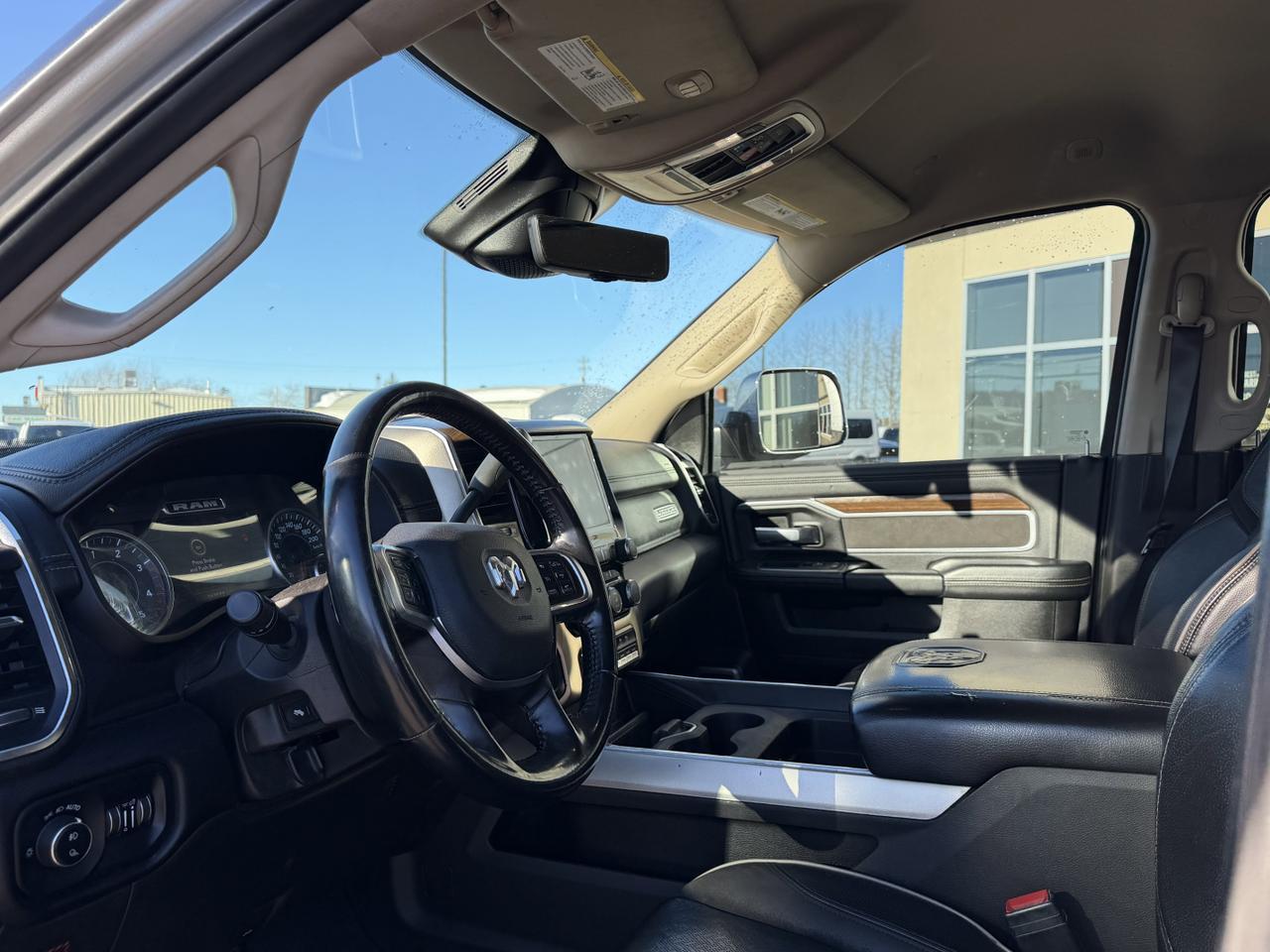 2022 Ram 3500 Laramie Crew Cab 4x4 | Cummins Diesel | Leather | NAV | Heated Vented Seats | Remote Start Redwater AB