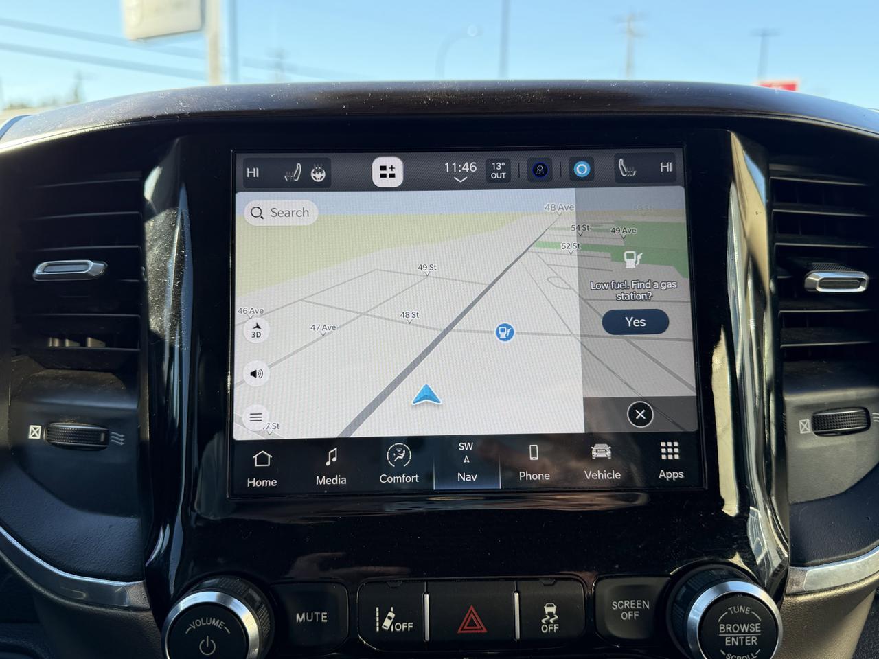 2022 Ram 3500 Laramie Crew Cab 4x4 | Cummins Diesel | Leather | NAV | Heated Vented Seats | Remote Start Redwater AB