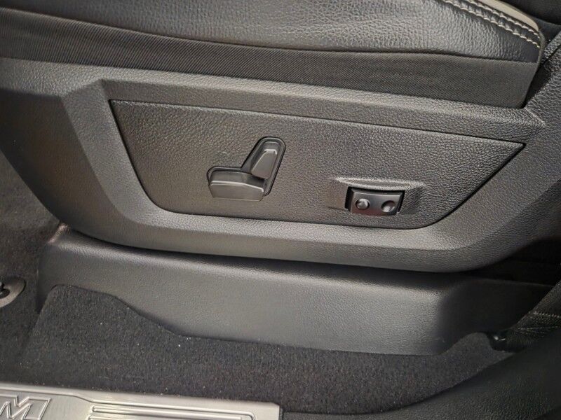 2022 Ram 3500 Laramie Night Edition 6.7L Diesel AISIN Transmission 12in Screen New Tires FREE WARRANTY Arlington TX