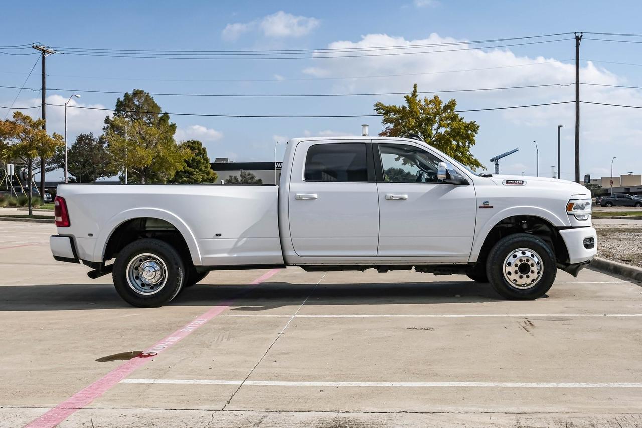 2022 Ram 3500 Laramie photo 4