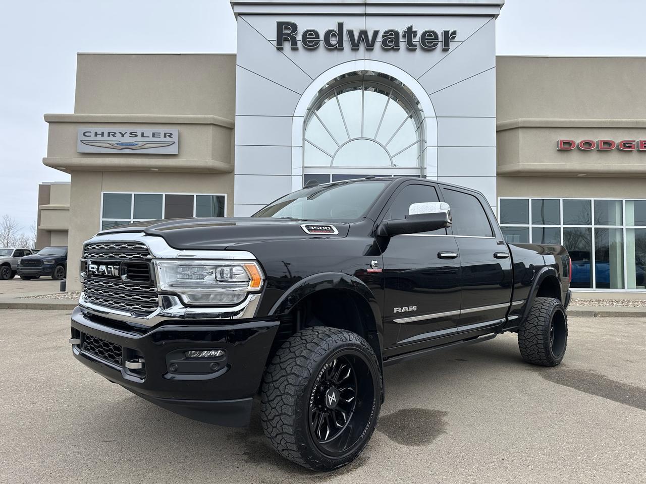 2022 Ram 3500 Limited | DELETED | 68RFE | Level Kit | Sentali Rims | Heated & Cooled Seats | Power Boards | Alpine
