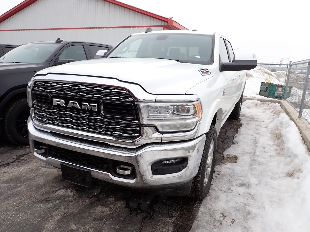 2022 Ram 3500 Limited 4WD CREW CAB 8' BOX *DIESEL* Listowel ON