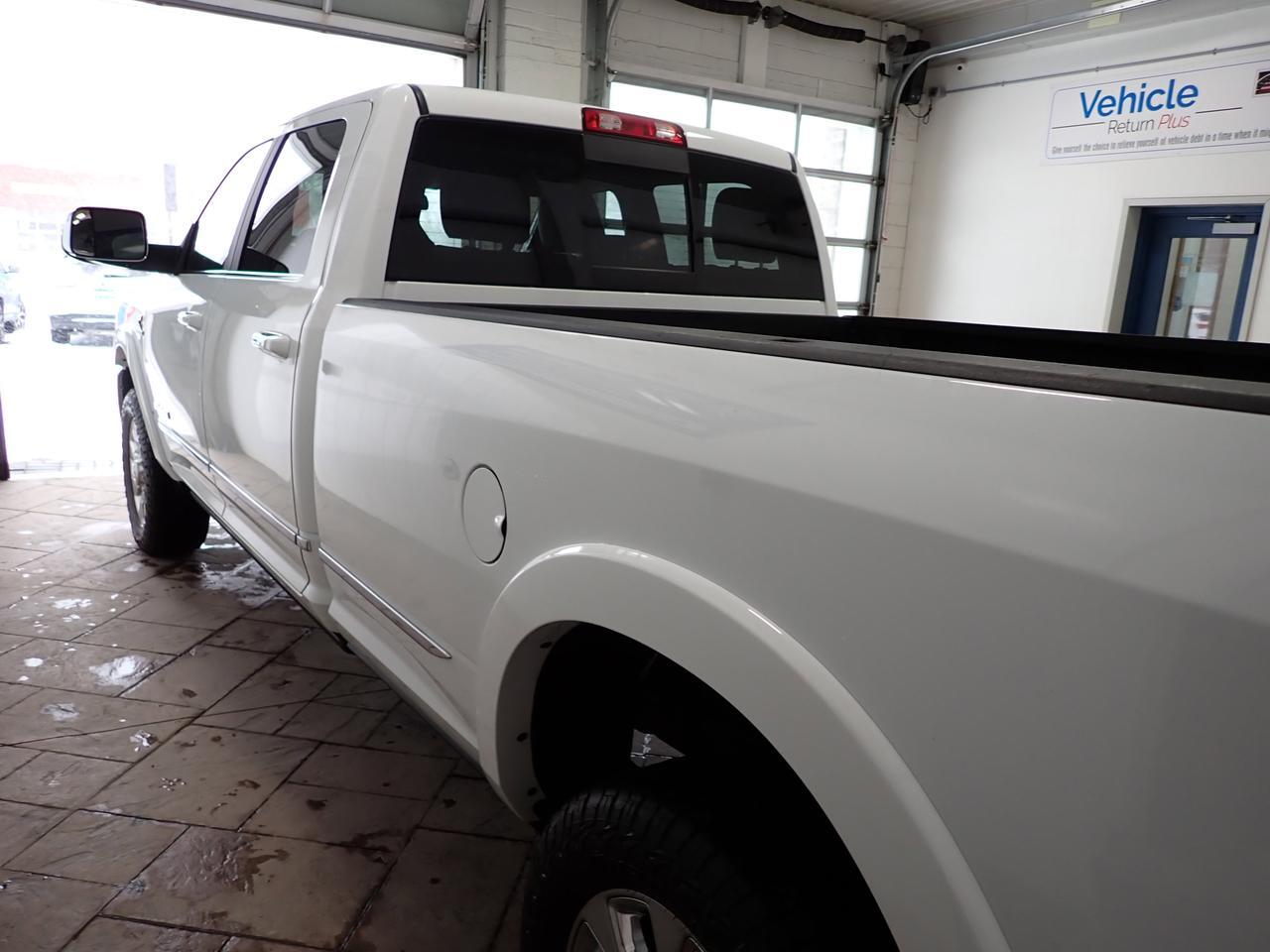 2022 Ram 3500 Limited 4WD CREW CAB LEATHER NAVI 8' BOX *DIESEL* Listowel ON