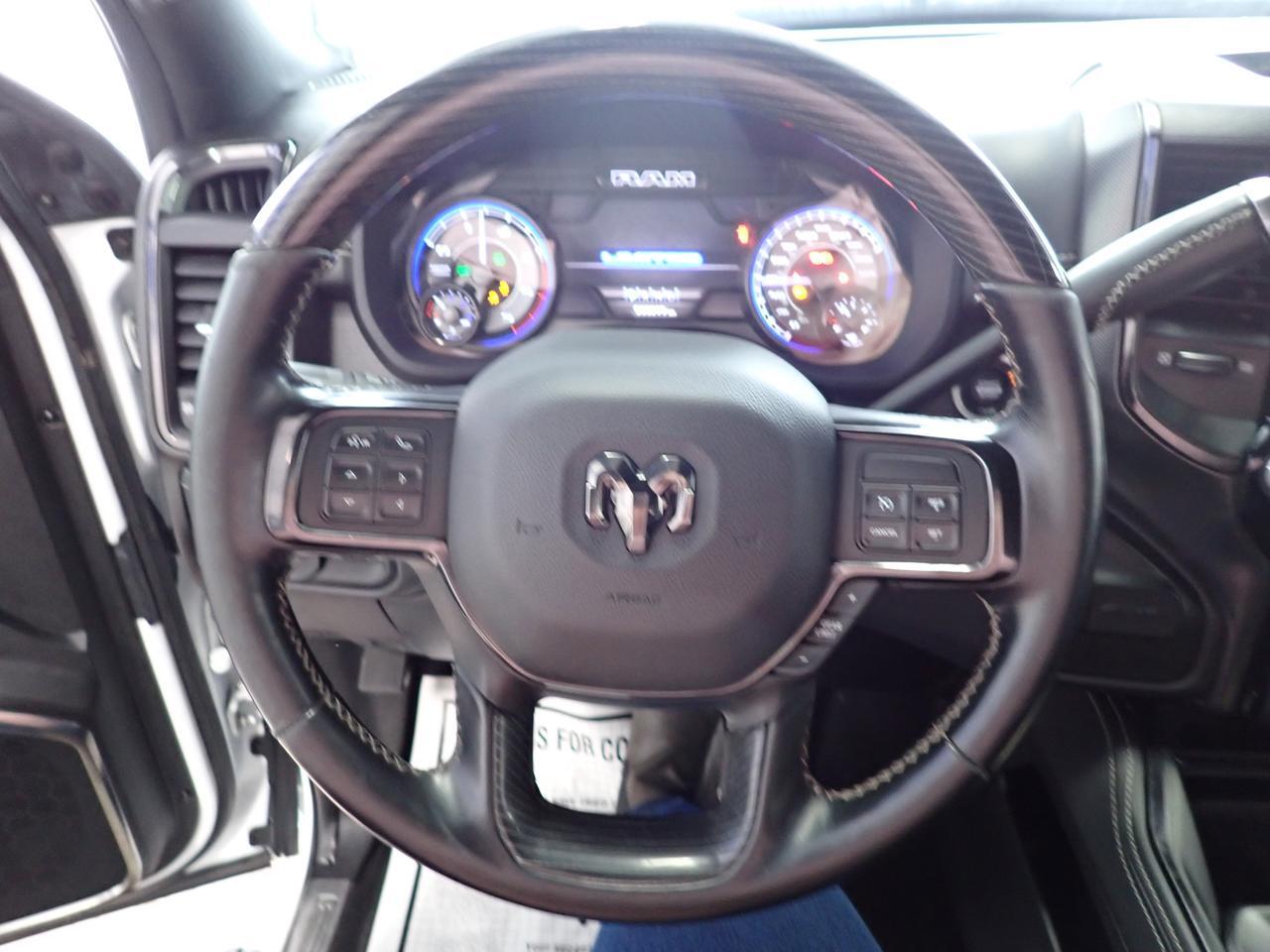 2022 Ram 3500 Limited 4WD CREW CAB LEATHER NAVI 8' BOX *DIESEL* Listowel ON