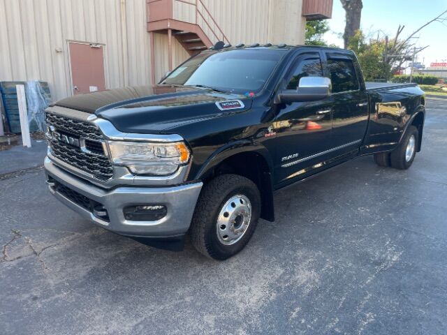 2022 Ram 3500 Limited Crew Cab 4x4 8' Box